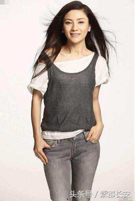 明星胡可照片,光影交织下的优雅女神