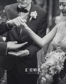 父亲陪女儿出嫁的网红,见证女儿出嫁的温馨瞬间