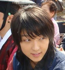 韩国明星名字恶搞,笑翻你的“明星”新名字