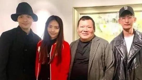 明星避新冠,共筑防疫防线